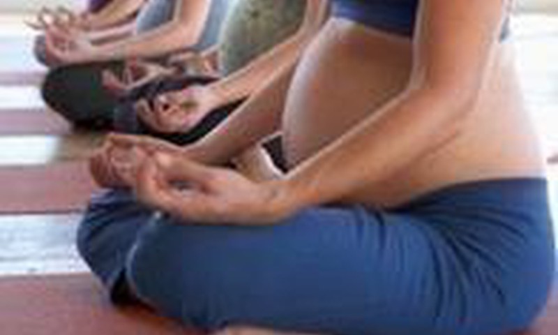 Kuo joga naudinga būsimos mamoms?