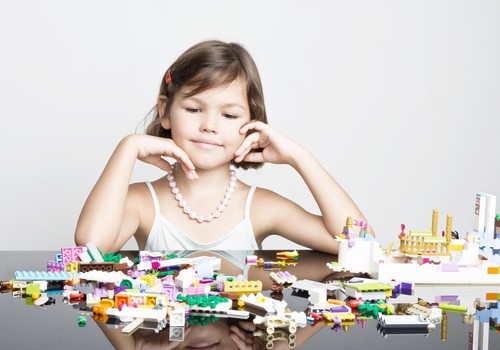 6 LEGO konstruktoriai, kurie patiks Jūsų mergaitėms 