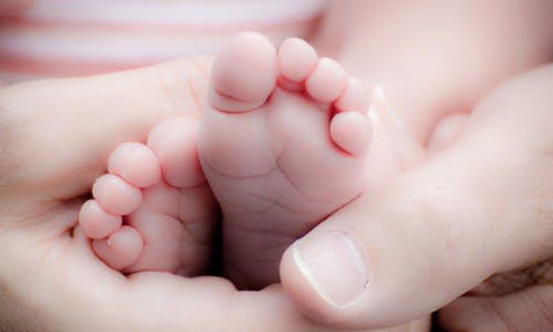 4 kartą paleidžiama moterų gimdymo patirtis įgarsinanti apklausa „Mano gimdymas“