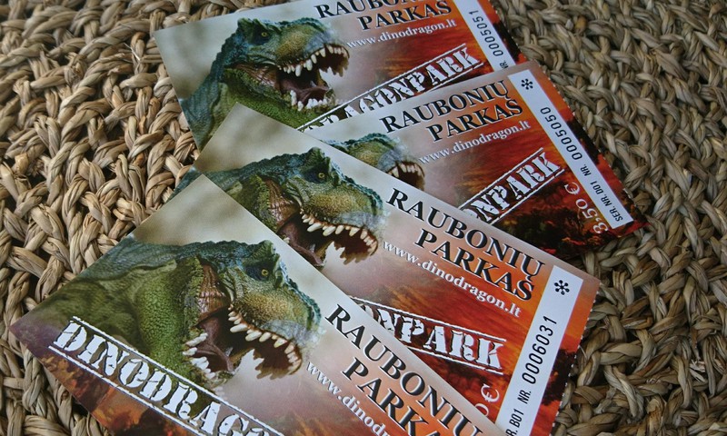 Mūsų šeimos išvyka į dinozaurų-drakonų parką Raubonyse!