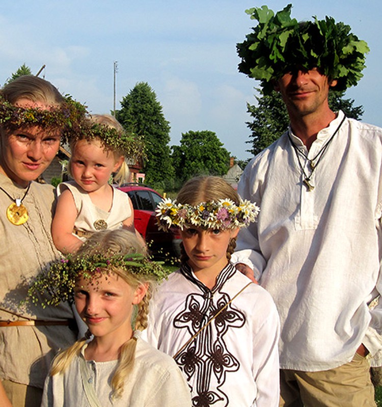 Versli mama Rasa iš dizainerės tapo žolininke