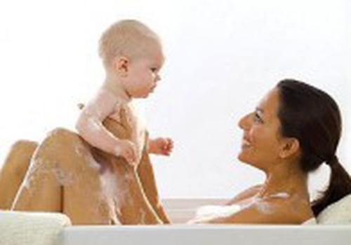 Kaip prižiūrėti sausą kūdikio odą?