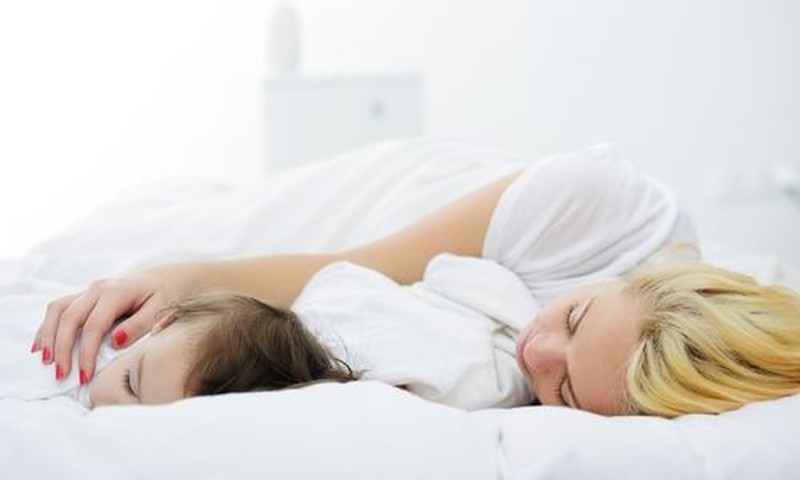 Kaip įpratinti vaiką miegoti atskirai?