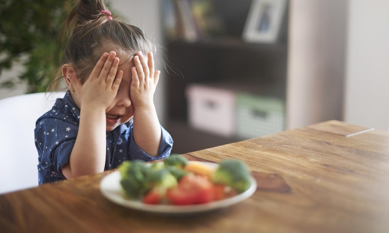 Kaip paskatinti vaikus valgyti vaisius ir daržoves