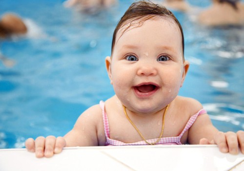 Dalyvauk viktorinoje ir laimėk kvietimą į baseiną su kūdikiu: I DIENA
