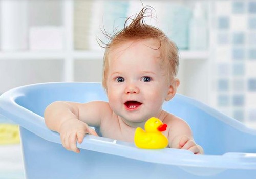 FOTO konkursas: pasidalinkite mažylių maudynių nuotraukomis!