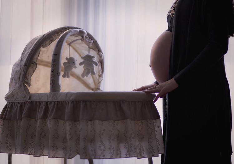 Pastojau žindydama - ar galiu toliau maitinti?