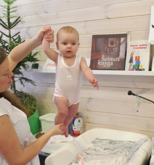 VIDEO: Kūdikio dienotvarkės įprasminimas pagal Renatą Lazdin