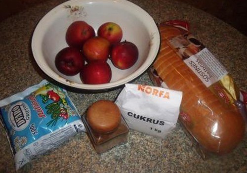 Karšti sumuštiniai su obuoliais
